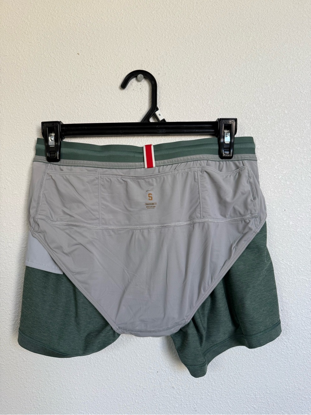 Tracksmith Women’s Running Shorts Small Sage Green Lined Performance - Picture 7 of 7